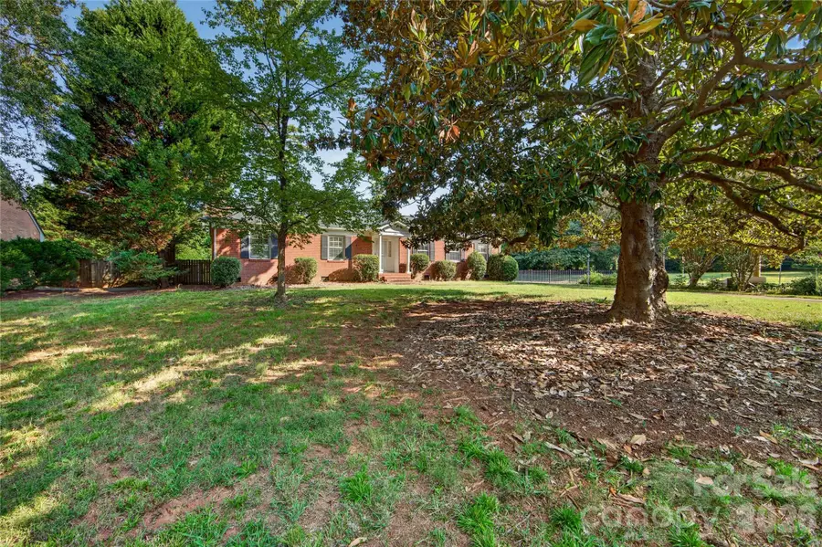 1100 Turnbridge Road, Charlotte, NC 28226 - #2