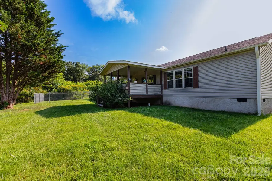 71 Teachers Lane, Canton, NC 28716 - #2