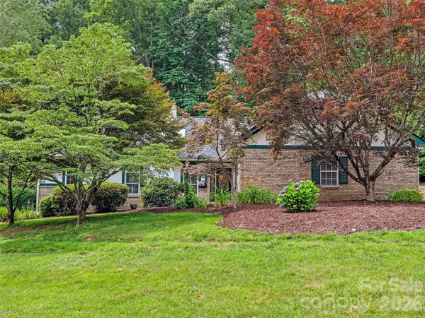 3106 Essex Path, Hendersonville, NC 28791