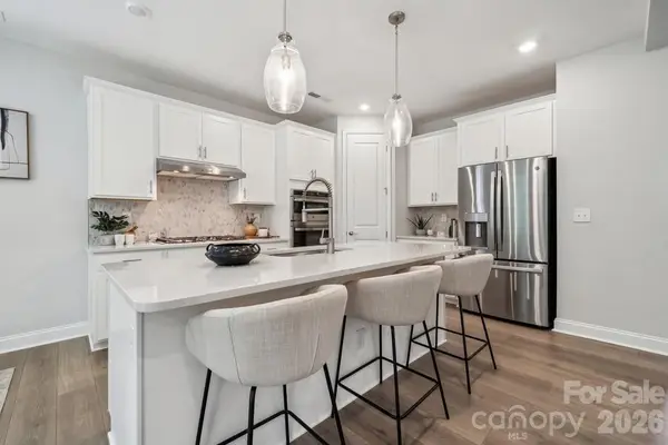 211 Holsworthy Drive, Mooresville, NC 28115