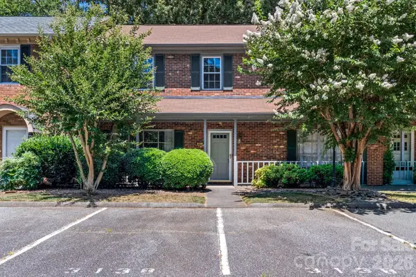 3138 Burke Mill Court, Winston Salem, NC 27103
