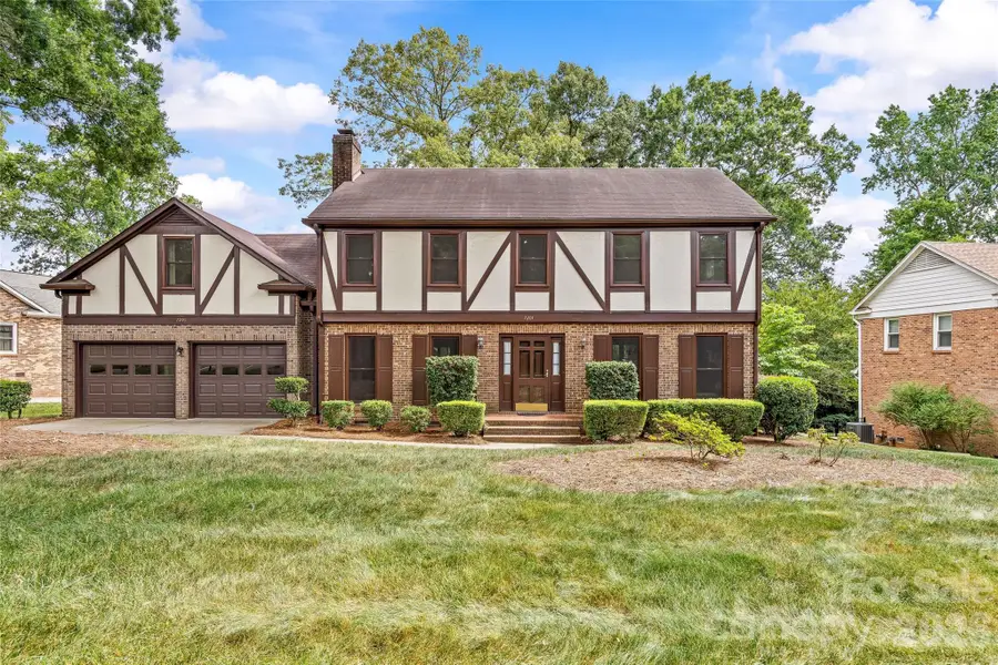 7201 Hopeton Road, Charlotte, NC 28210 - #3