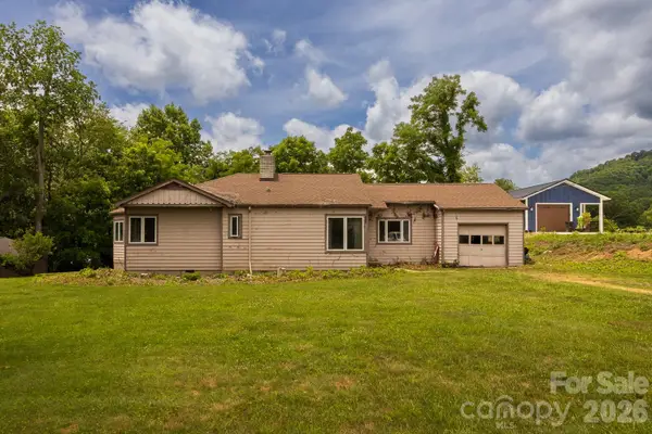 115 Church Street, Burnsville, NC 28714