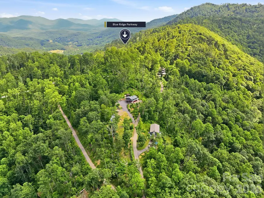 854 Ox Creek Crest Lane, Weaverville, NC 28787 - #2