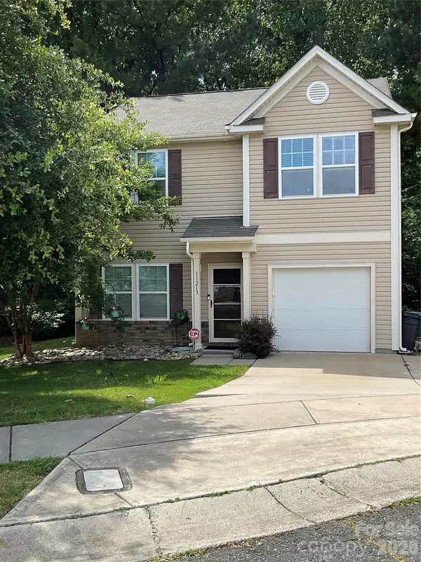 11213 Deer Stand Court, Charlotte, NC 28214