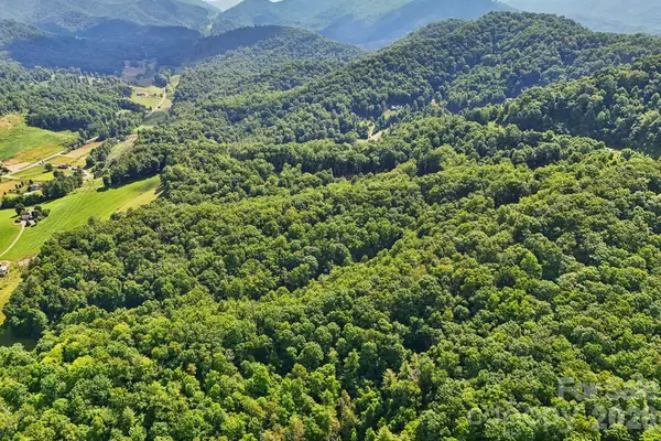 77 Traditions Way, Mars Hill, NC 28754