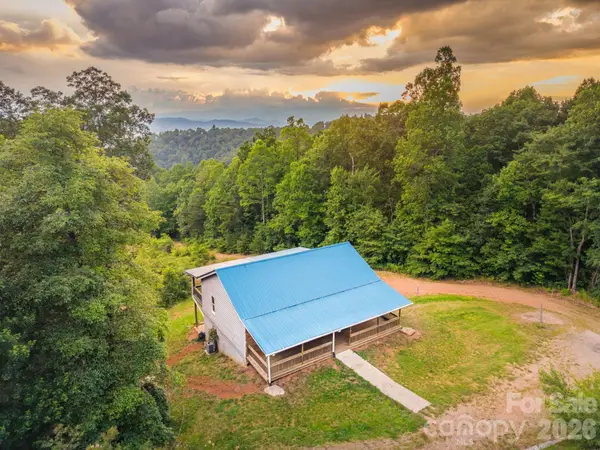 3020 Silver Creek Mountain Road, Morganton, NC 28655