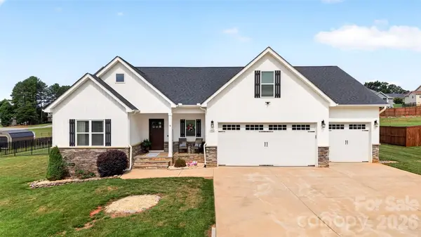 192 Staffordshire Drive, Statesville, NC 28625