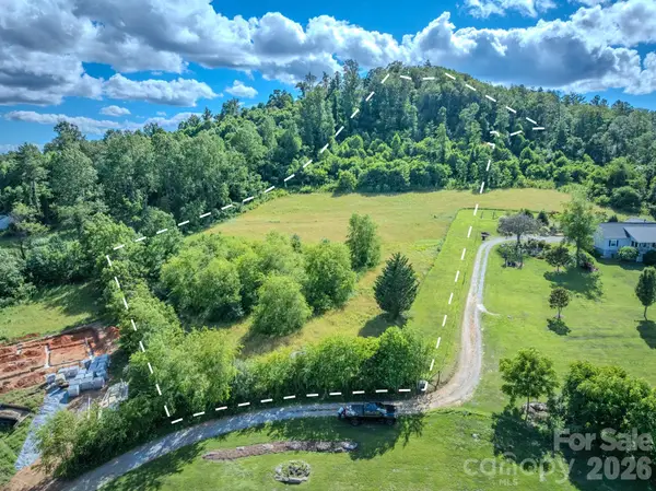 000 Rocky Hill Drive #5 & 7, Hendersonville, NC 28792