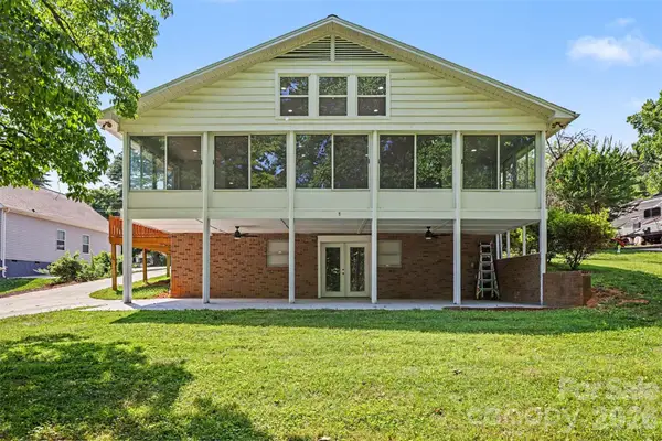 6917 Navajo Trail, Sherrills Ford, NC 28673