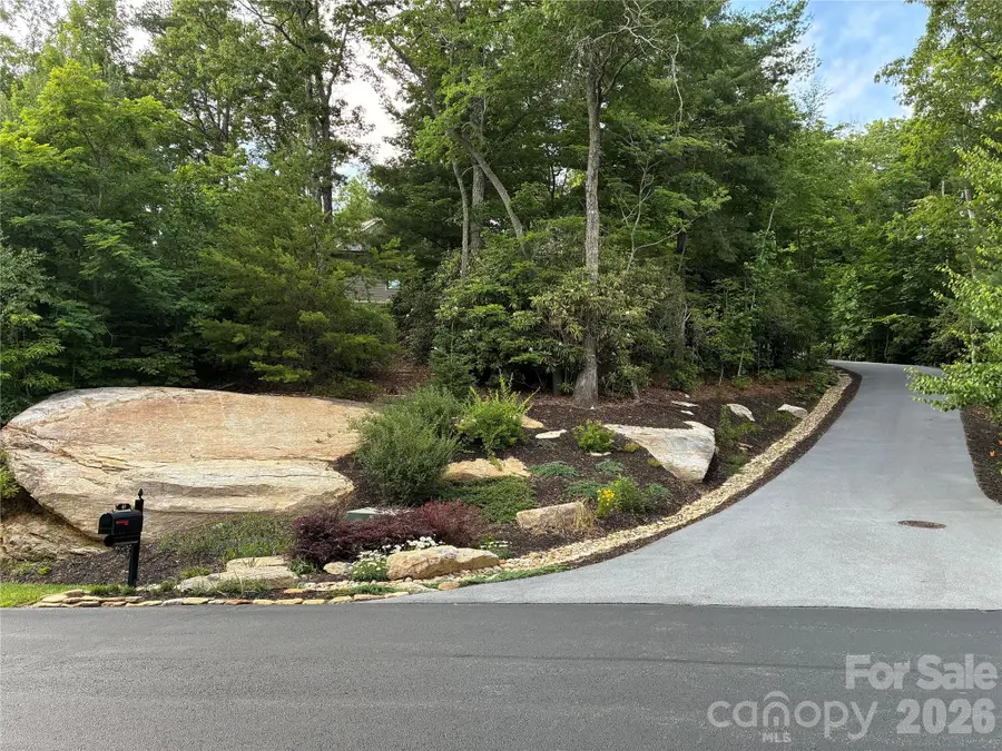 48 S Mountain Morning Lane, Hendersonville, NC 28739 - #2