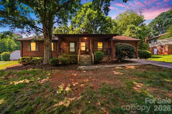 3315 23rd Street Ne, Hickory, NC 28601