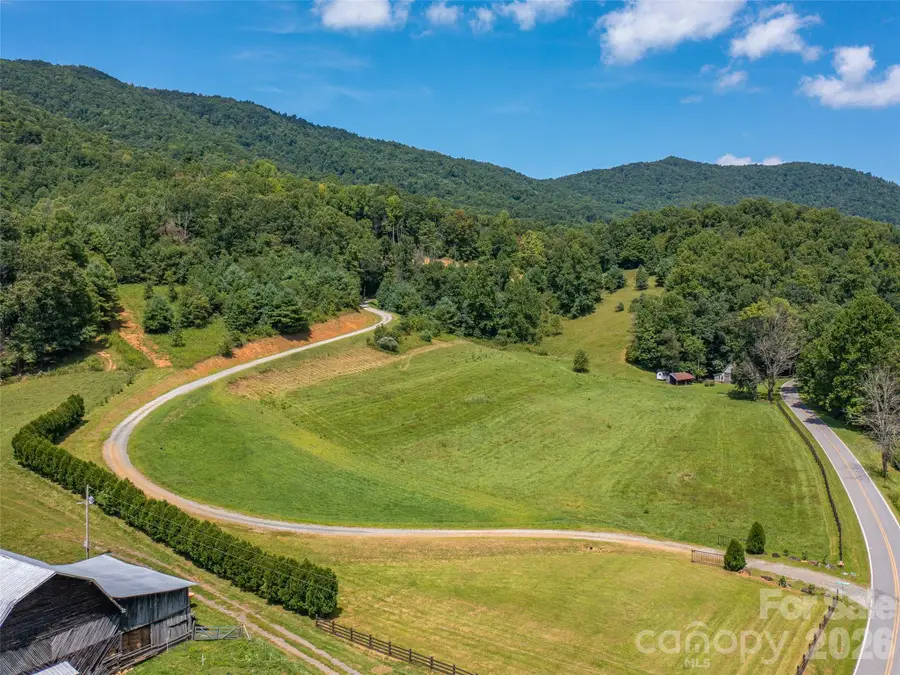 000 Locust Rough Mountain Road #5, Burnsville, NC 28714 - #2