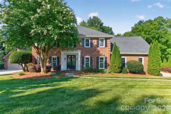 1231 Manicott Drive, Matthews, NC 28105