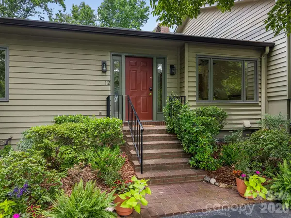12 Hunting Country Trail, Tryon, NC 28782