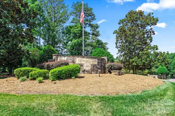 113 N Harbor Watch Drive, Statesville, NC 28677