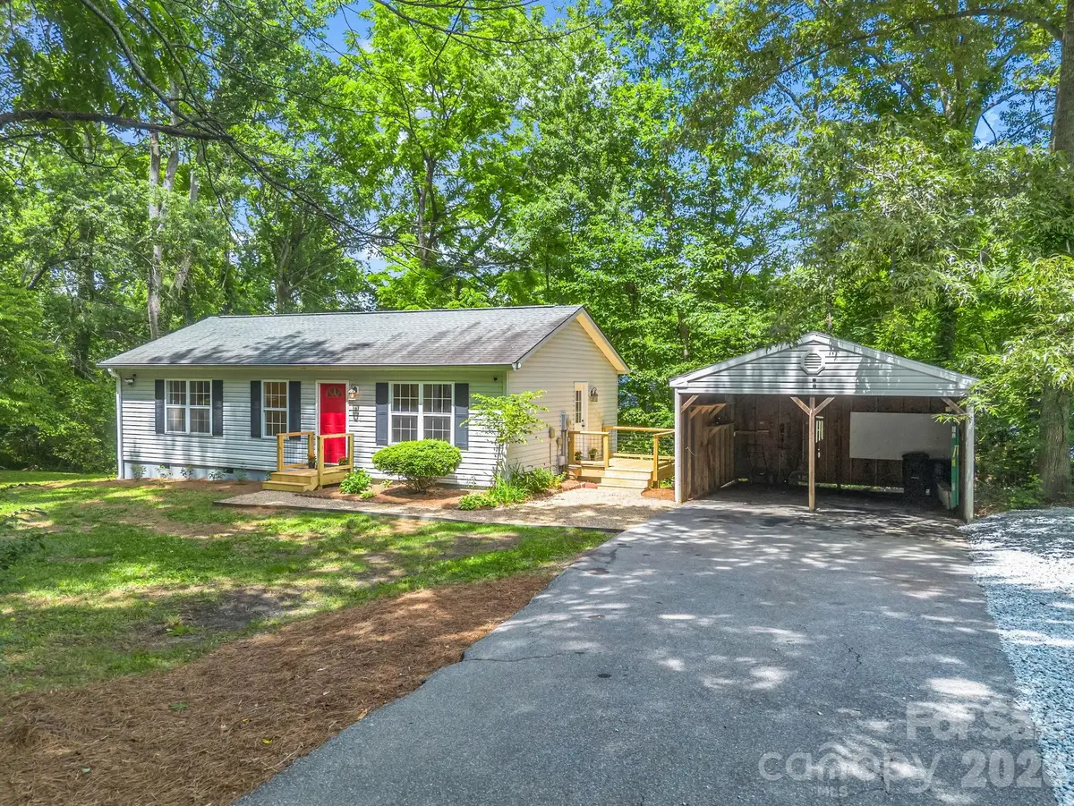 30 Lake Forest Lane, Hendersonville, NC 28739 - #1