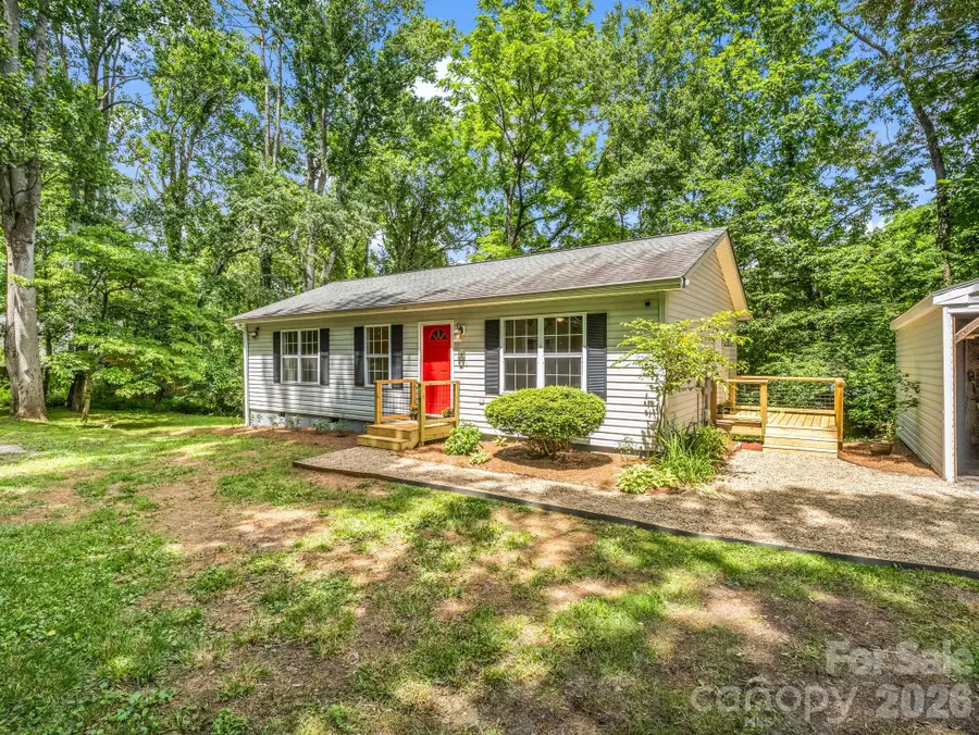 30 Lake Forest Lane, Hendersonville, NC 28739 - #2
