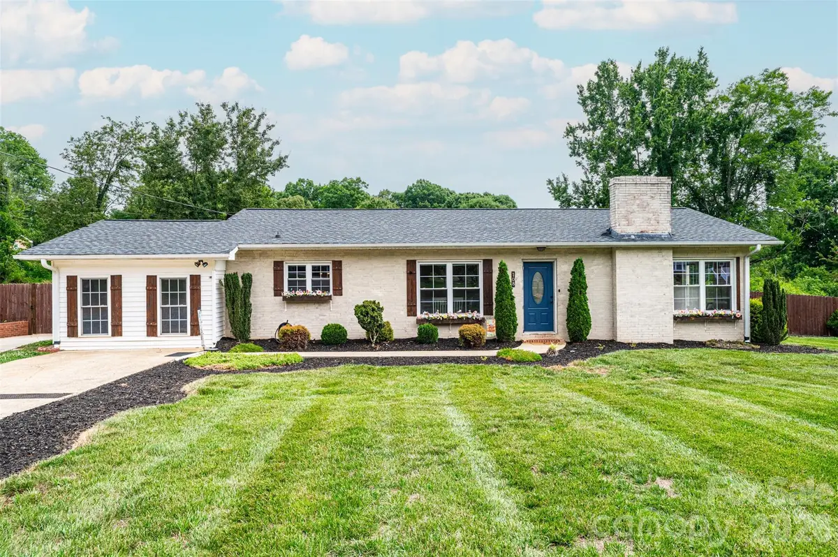 108 Merrywood Drive, Lenoir, NC 28645 - #1