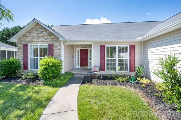 35 Meadow Pathway Drive, Fletcher, NC 28732