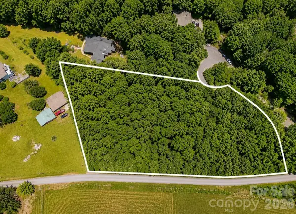 43 Reeses Ridge Court, Hendersonville, NC 28739