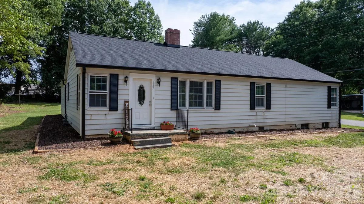 227 W 27th Street, Newton, NC 28658 - #1