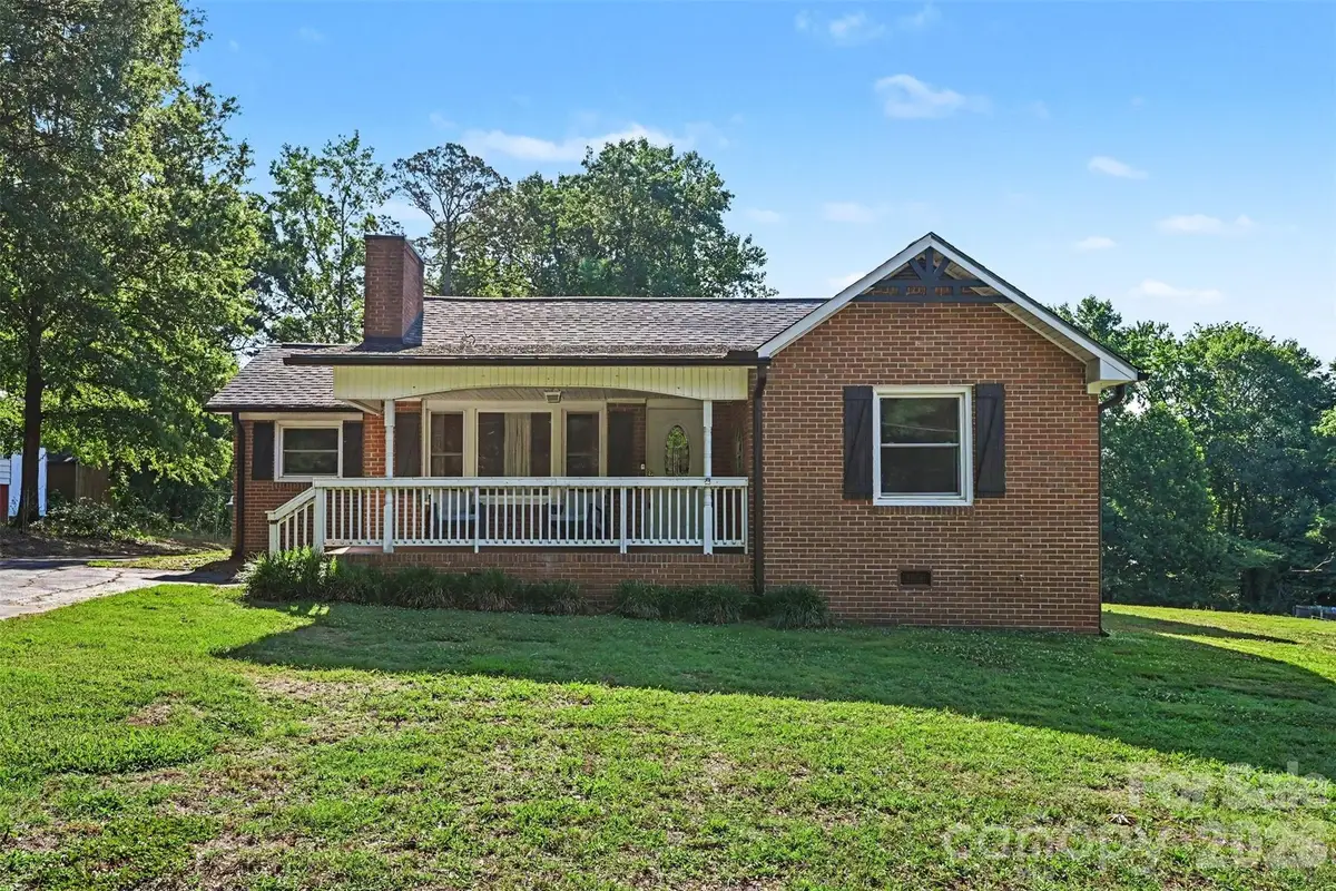 407 S Beaver Street, Landis, NC 28088 - #1