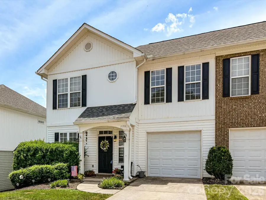 2398 Woodridge Drive, Fort Mill, SC 29715 - #2