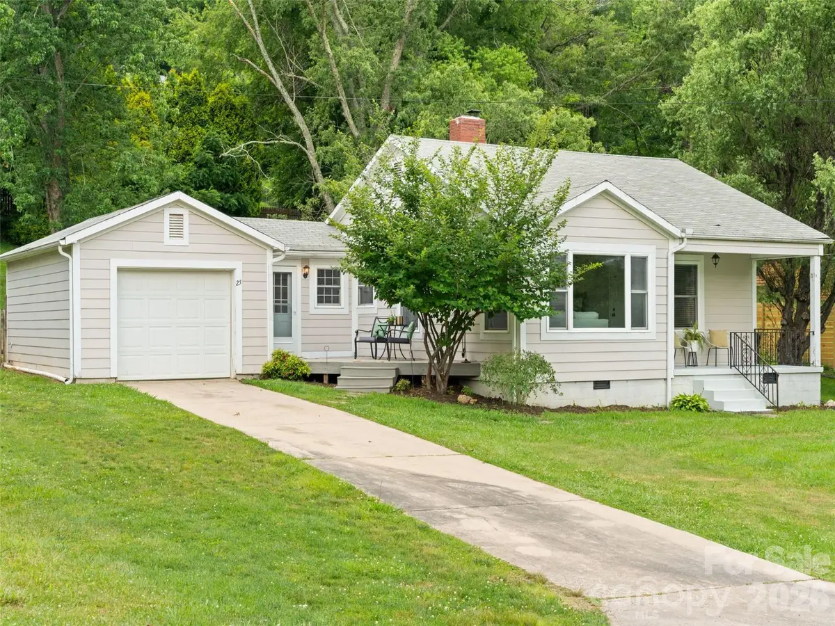25 Nesbitt Street, Waynesville, NC 28786 - #1