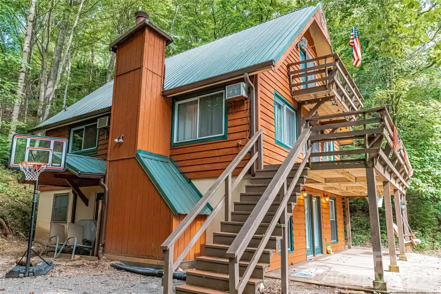 330 Riddle Cove Road, Maggie Valley, NC 28751 - #2