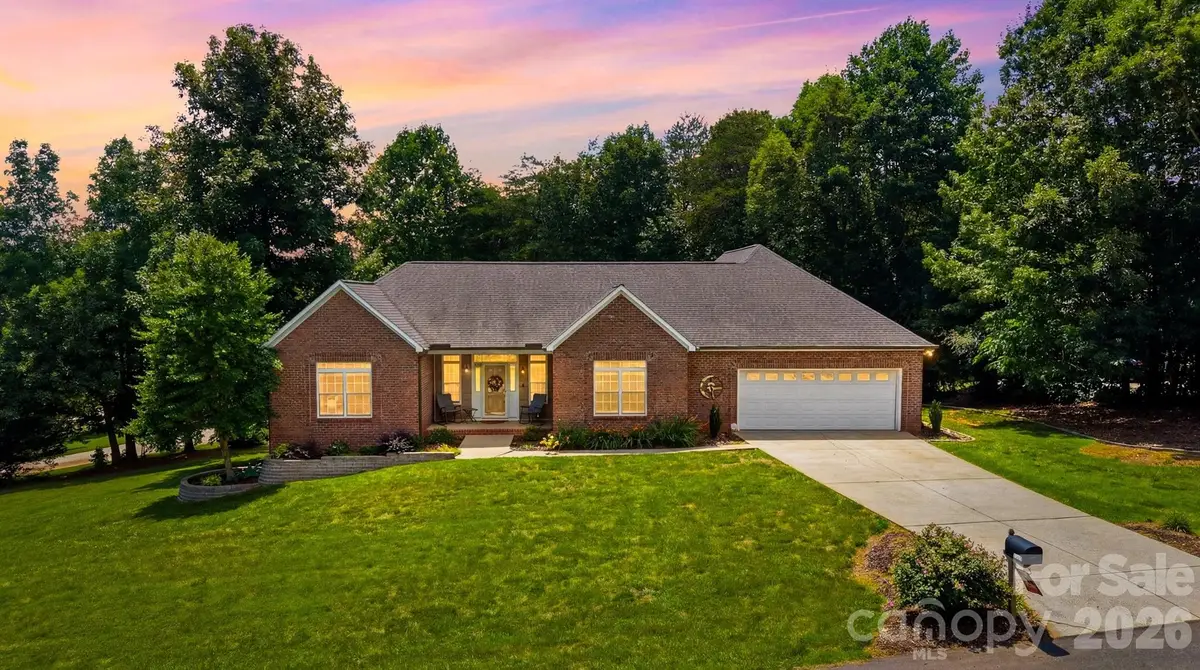 4305 Cottingham Drive, Hickory, NC 28602 - #1