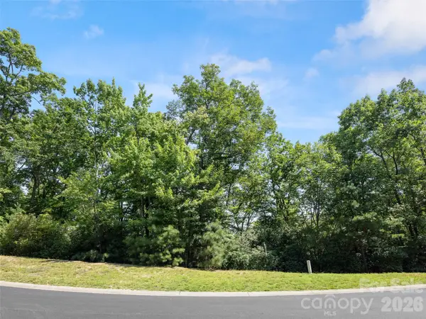 99999 Shining Rock Path #69, Horse Shoe, NC 28742