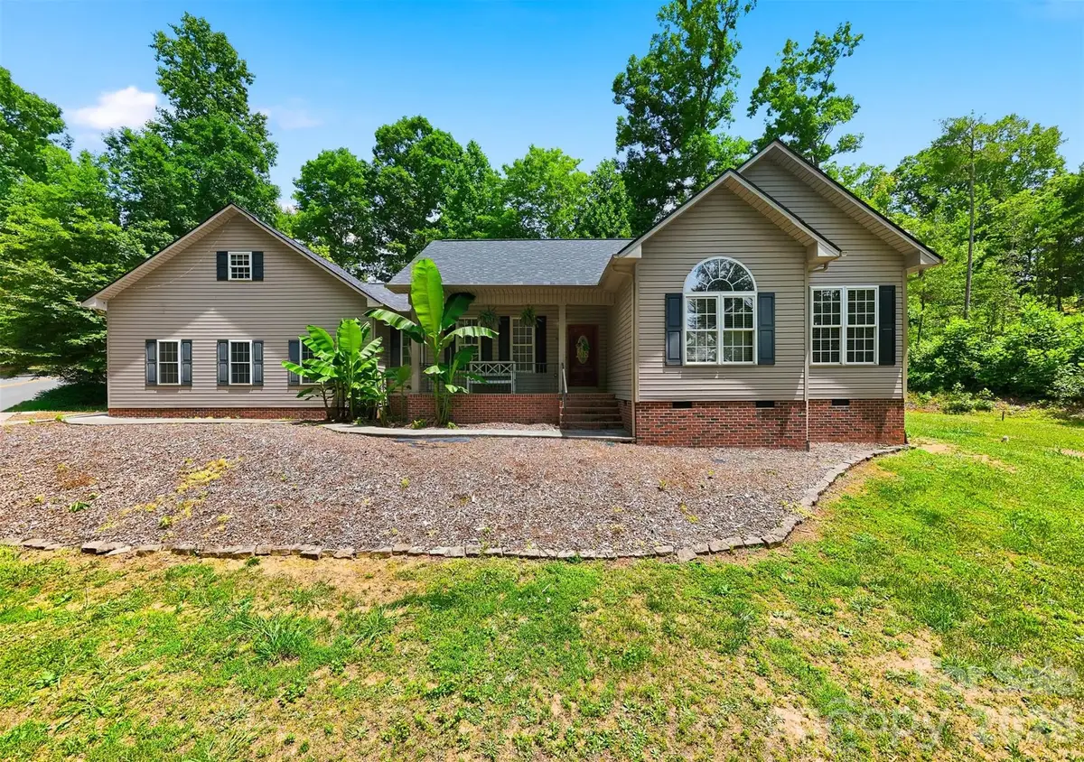 1395 Robinhood Drive, Morganton, NC 28655 - #1