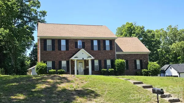 2425 Katherine Kiker Road, Charlotte, NC 28213