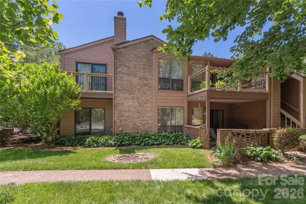 33 Ravencroft Lane #E33, Asheville, NC 28803