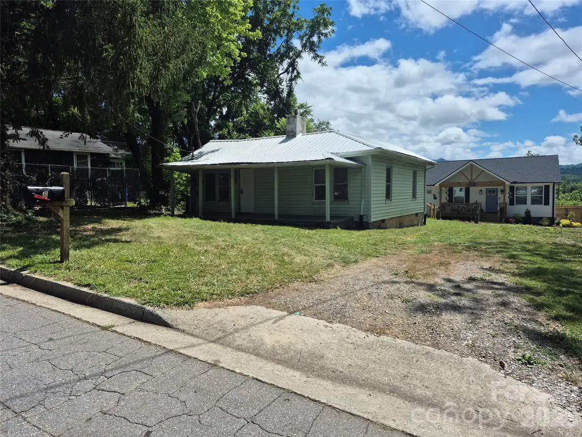 8 White Avenue, Asheville, NC 28803 - #1