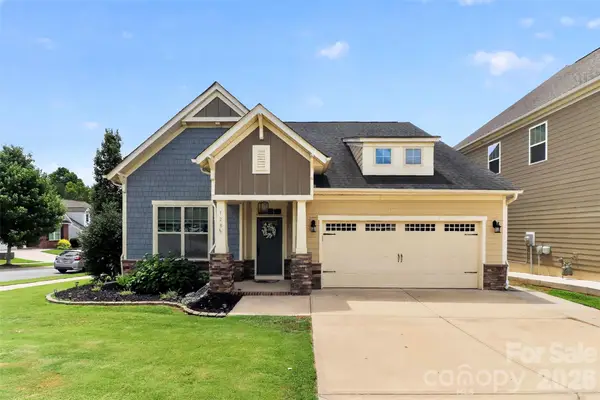 128 Creekside Crossing Lane, Mooresville, NC 28117