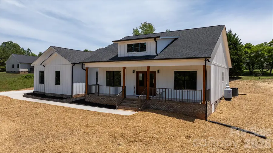 1265 Misty Lane, Hickory, NC 28601 - #2