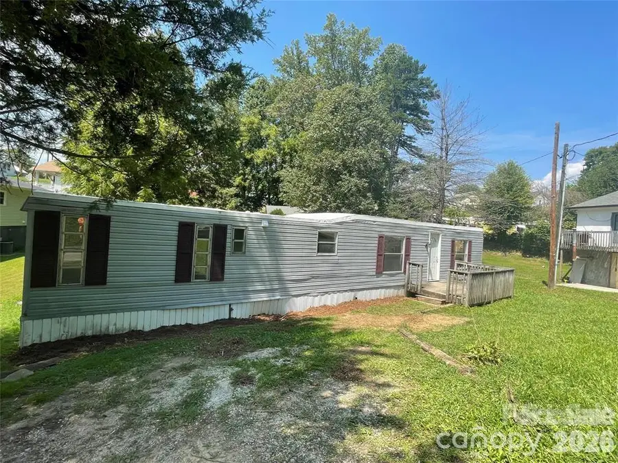 21 E Zeb Vance Street, Marion, NC 28655 - #2