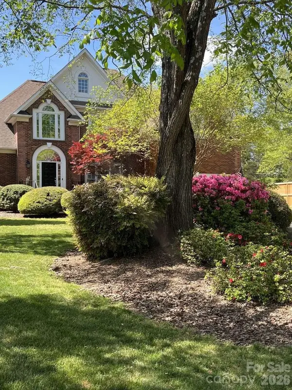 10300 Lady Grace Lane, Charlotte, NC 28270