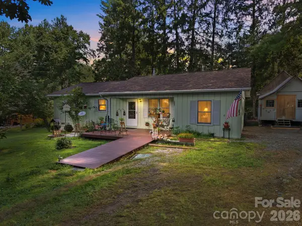 473 King William Road, Hendersonville, NC 28739