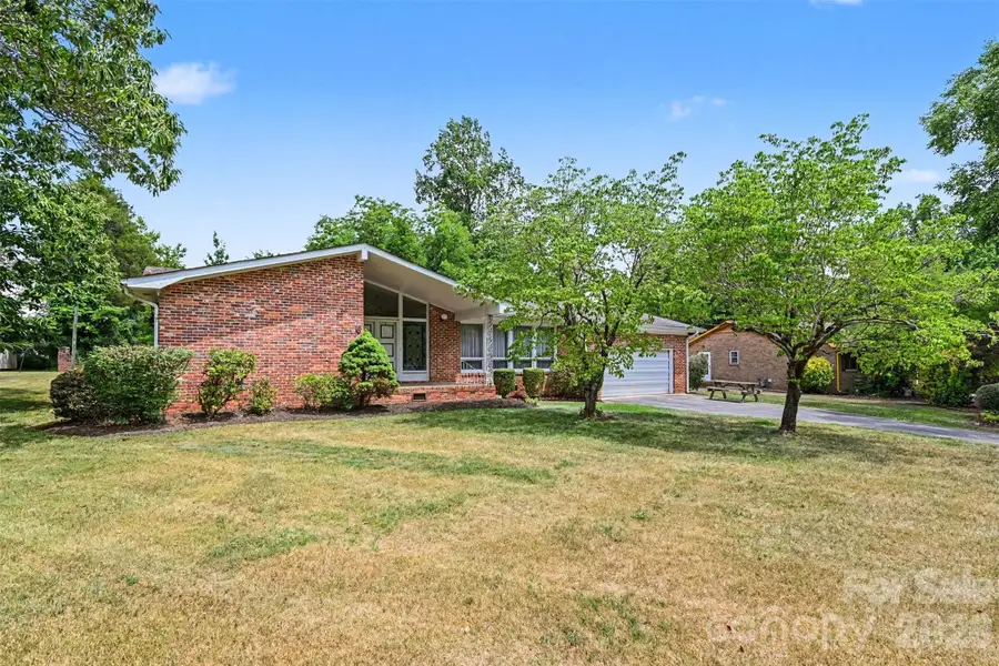 207 Sills Drive, Salisbury, NC 28146 - #2