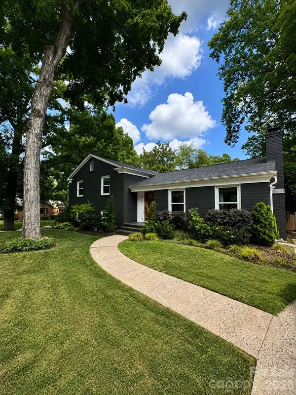 5301 Glenham Drive, Charlotte, NC 28210