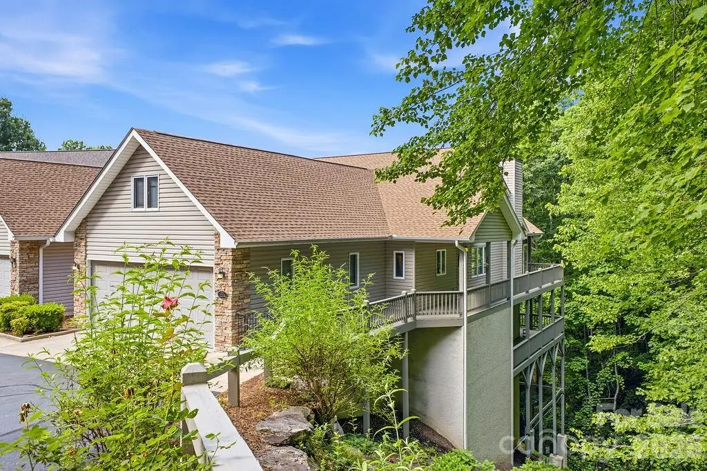 2204 E Cumming Woods Lane, Hendersonville, NC 28739 - #1