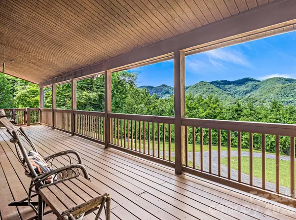 59 W Canoe Creek Drive #3, Tuckasegee, NC 28783