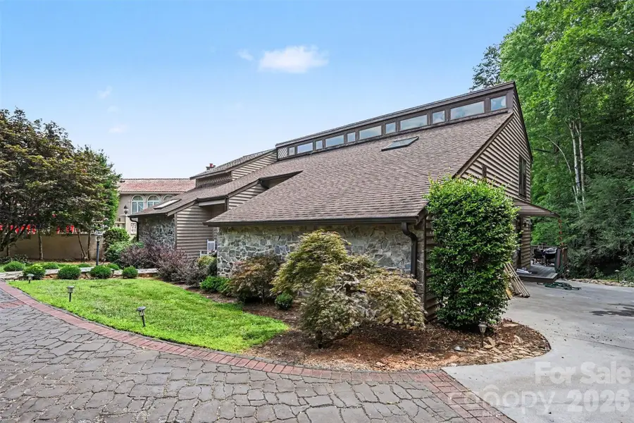 4444 3rd Street Lane Nw, Hickory, NC 28601 - #2