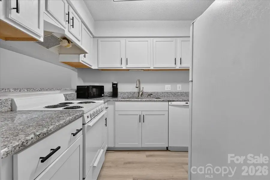 1608 Sharon Road W #47, Charlotte, NC 28210 - #3
