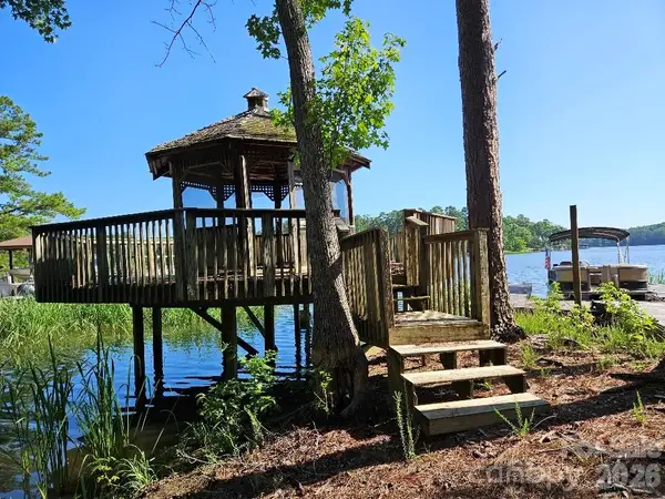 1043 Woodside Drive, Winnsboro, SC 29180