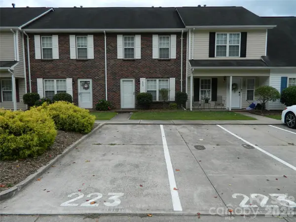 223 Linkside Court Se, Lenoir, NC 28645