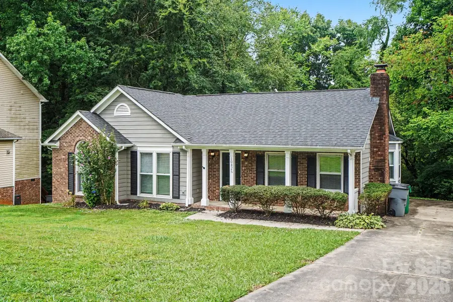 10826 Hunters Trace Court, Charlotte, NC 28262 - #2